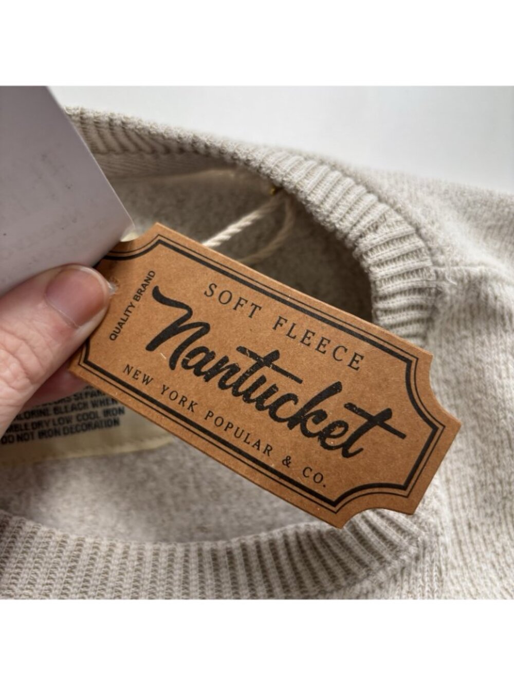 NEW YORK Spell Out Crewneck Sweatshirt Small - Picture 8 of 9